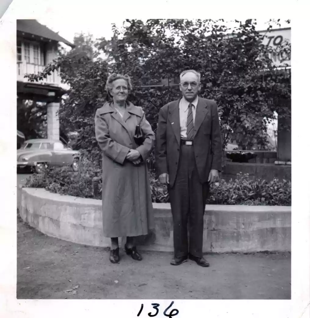 136Mr. and Mrs. I.A. Hegvold, Mitchell, South Dakota